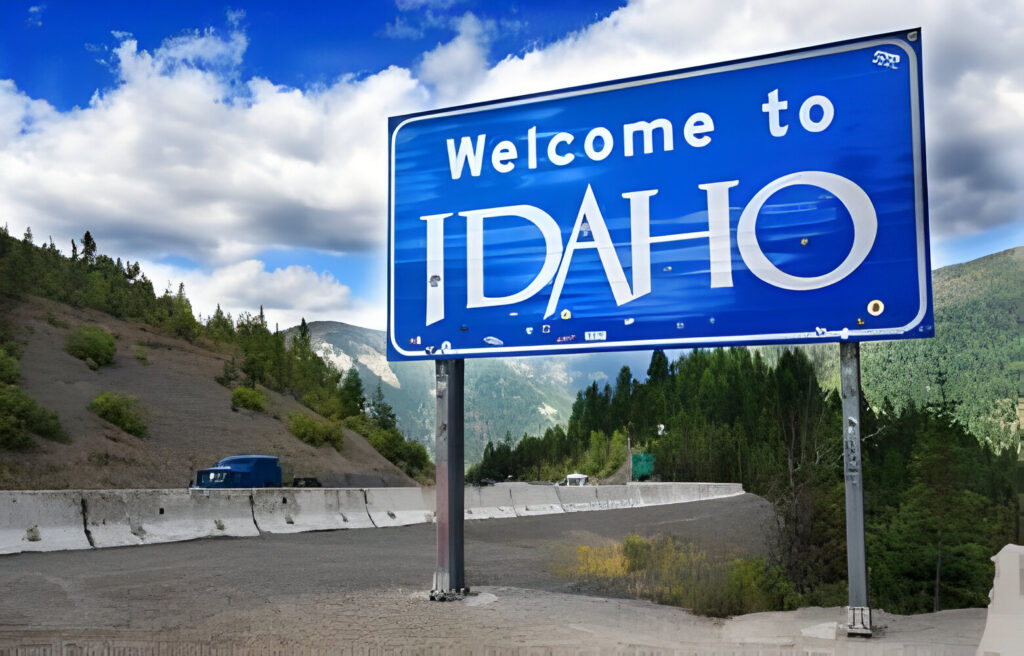 Signboard at Idaho state entrance point