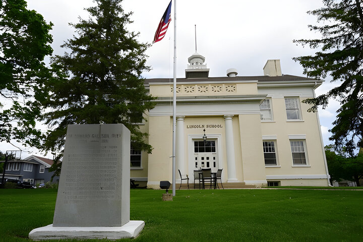 Historical site Lincoln school building being preserved in Burlington Wisconsin