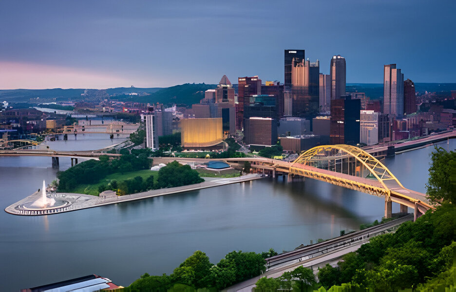 Evening view of Pittsburgh from the top of the Duquesne Incline in Mount Washington,