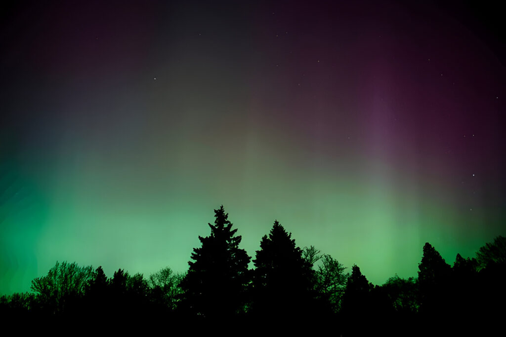 Northern Lights seen in Grafton Southern Wisconsin